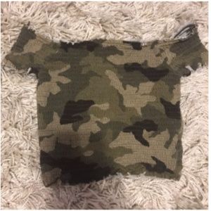 Camo Smocked off-the-shoulder tee